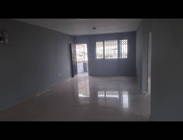 2 BEDROOM PROPERTY TO RENT IN SILVERGLEN